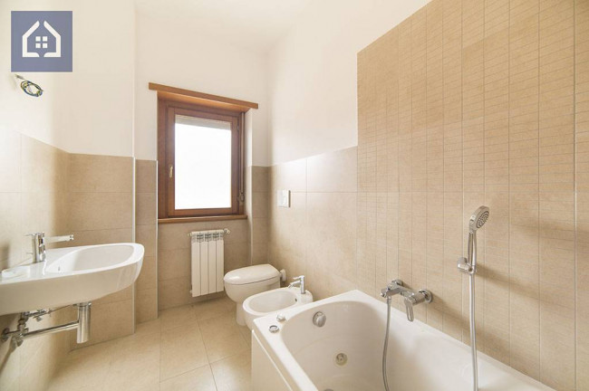 Quadrilocale in affitto a Roma