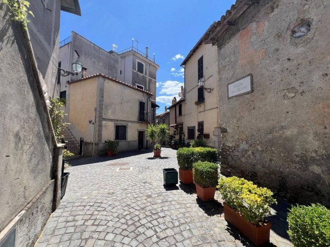 Appartamento su due livelli in vendita a Mandela