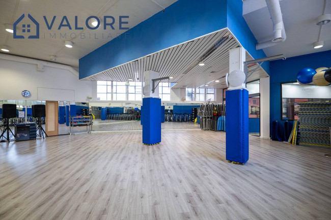 Locale commerciale in vendita a Roma