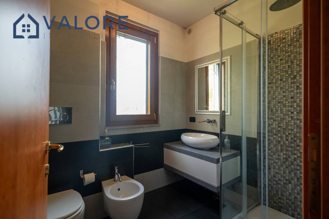 Appartamento su due livelli in vendita a Roma