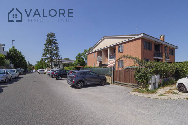 Appartamento su due livelli in vendita a Roma