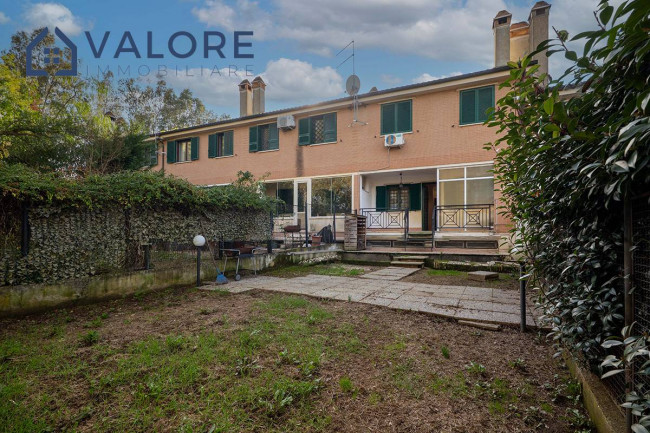 Villino a schiera in vendita a Roma