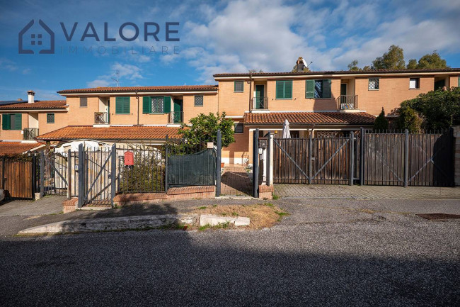 Villino a schiera in vendita a Roma