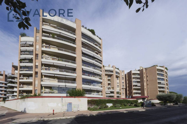 Box o garage in affitto a Roma