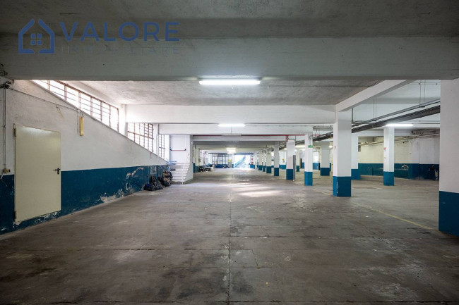 Locale commerciale in vendita a Roma