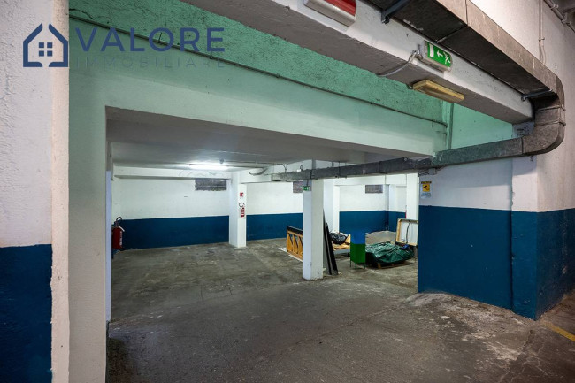 Locale commerciale in vendita a Roma