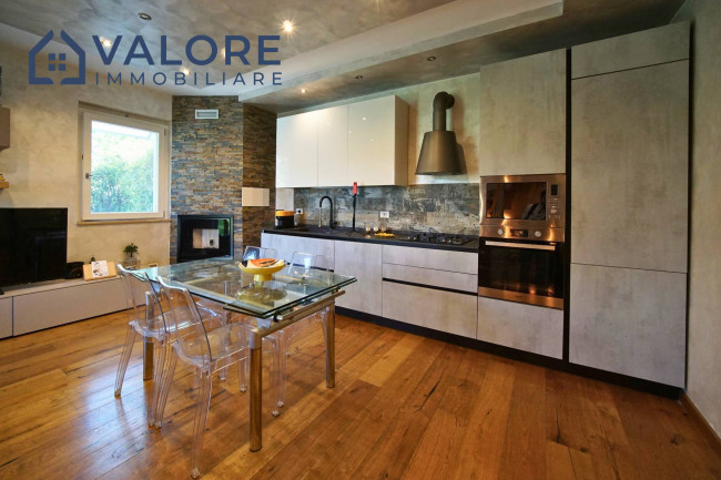 Villino a schiera in vendita a Guidonia Montecelio