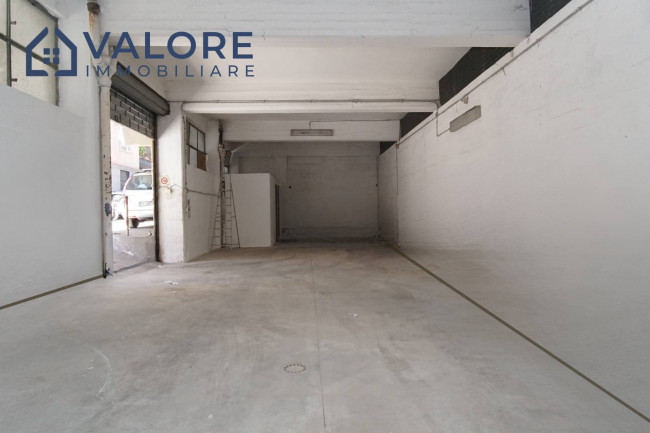 Box o garage in vendita a Roma