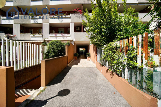 Appartamento su due livelli in vendita a Roma