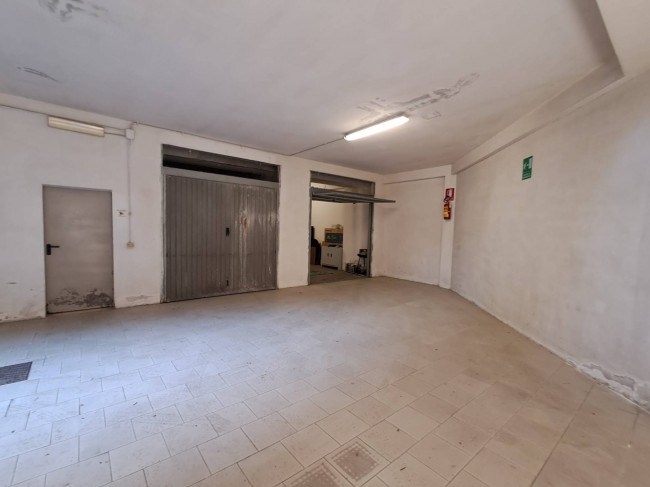 Box o garage in affitto a Roma