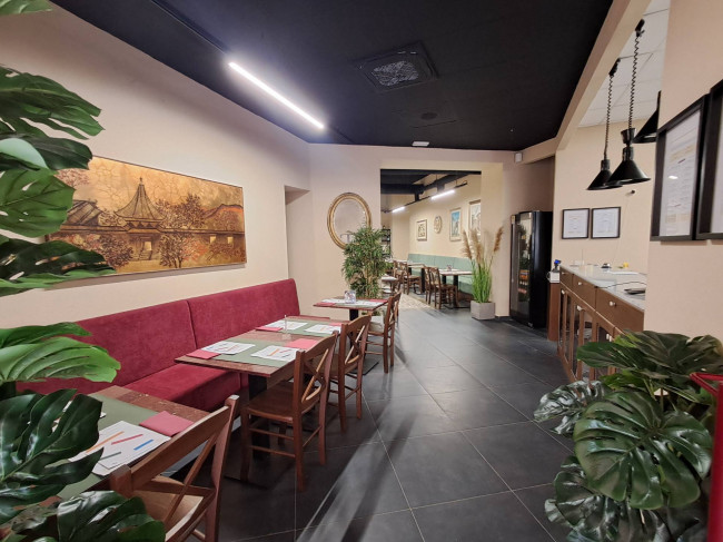 Locale commerciale in affitto a Roma