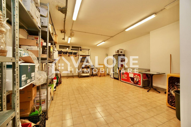 Attività commerciale in vendita a Roma