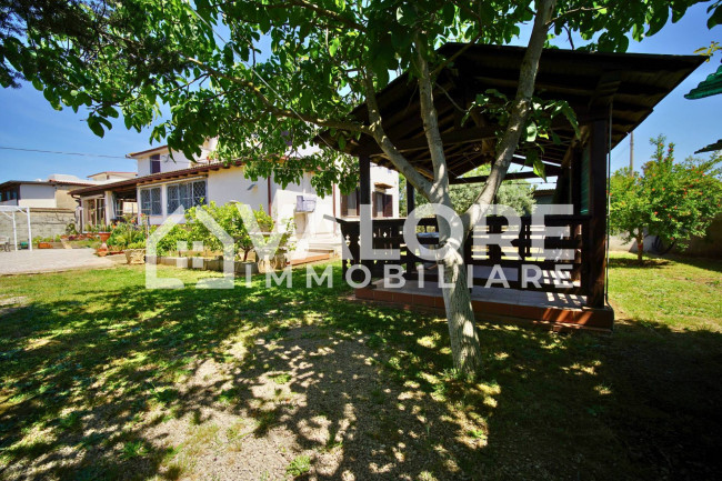 Villa in vendita a Aprilia