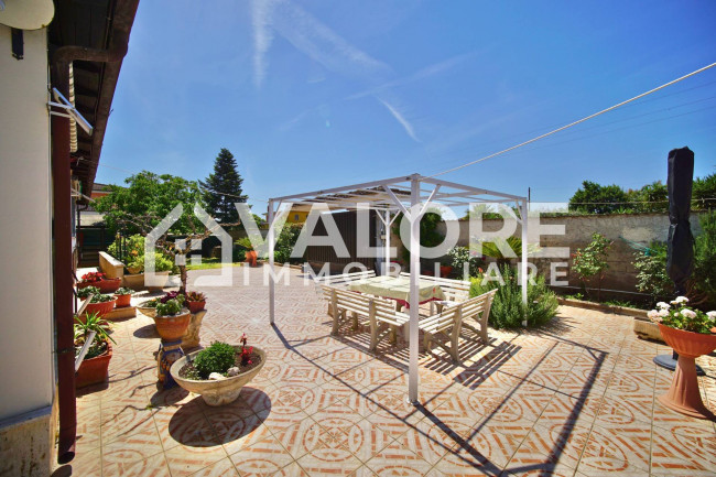 Villa in vendita a Aprilia