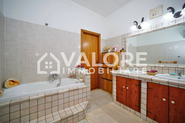 Villa in vendita a Aprilia