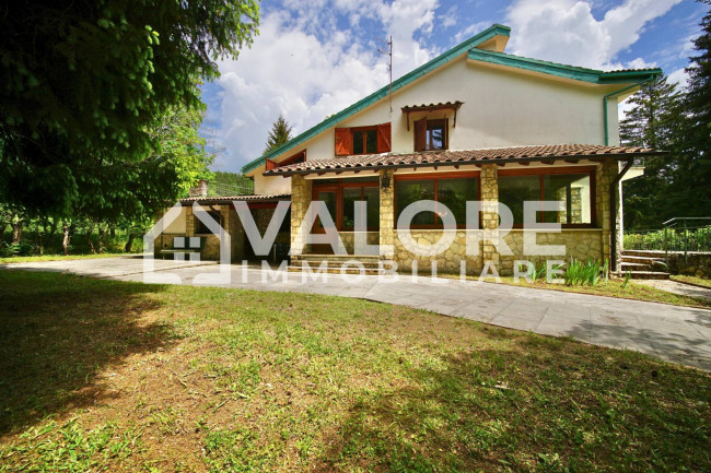 Villa in vendita a Pescasseroli