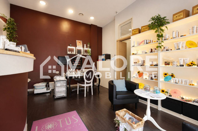 Attività commerciale in vendita a Roma