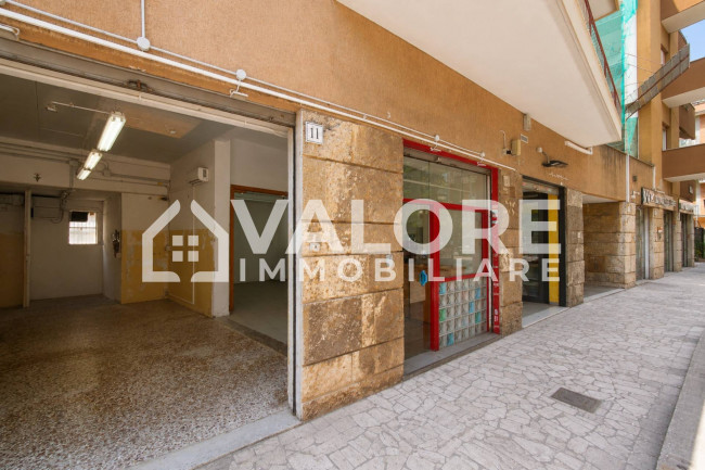 Locale commerciale in affitto a Roma