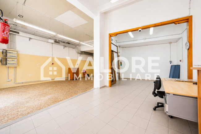 Locale commerciale in affitto a Roma