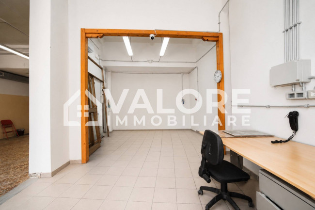 Locale commerciale in affitto a Roma