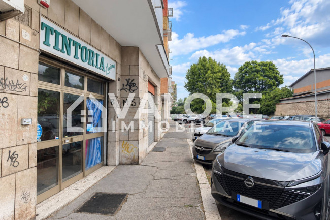 Attività commerciale in vendita a Roma