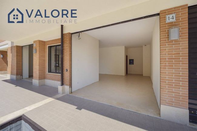 Locale commerciale in affitto a Roma