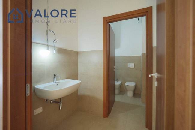 Locale commerciale in affitto a Roma