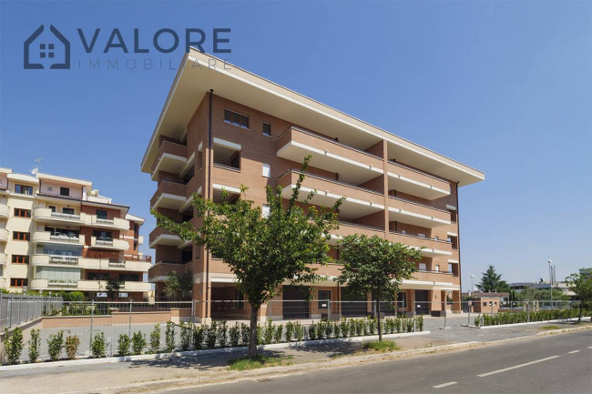 Locale commerciale in affitto a Roma
