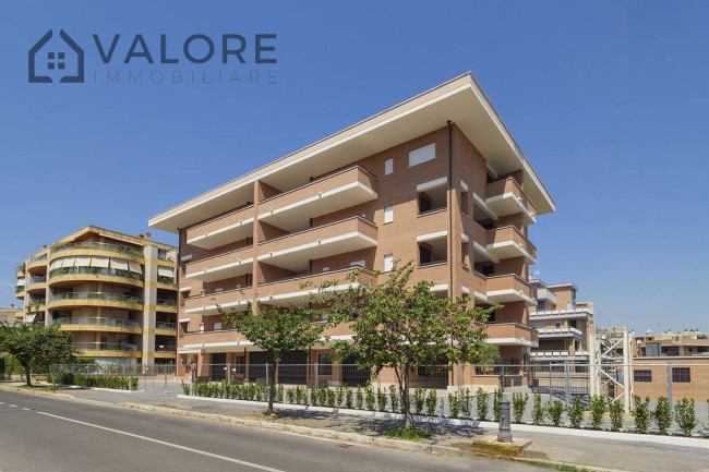 Locale commerciale in affitto a Roma