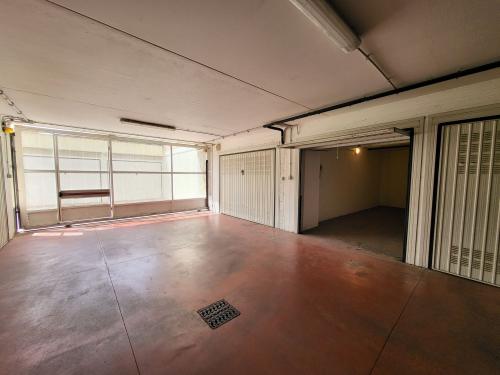Box o garage in vendita a Roma