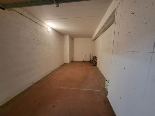 Box o garage in vendita a Roma