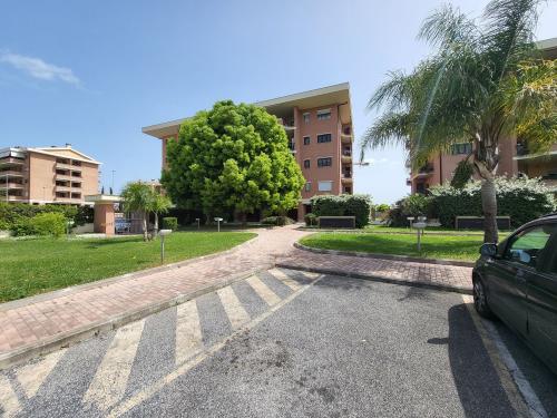 Box o garage in vendita a Roma