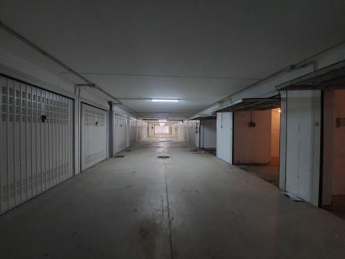 Box o garage in vendita a Roma