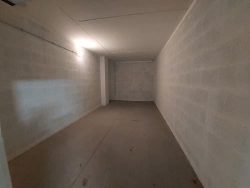 Box o garage in vendita a Roma