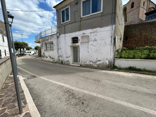  Locale commerciale Moscufo