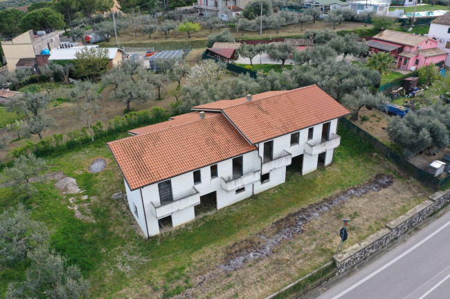  Fabbricato in costruzione Loreto Aprutino