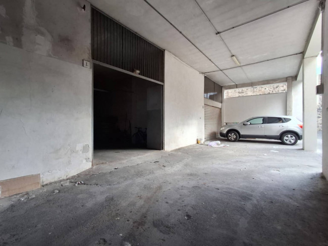 Box o garage in vendita a Catania