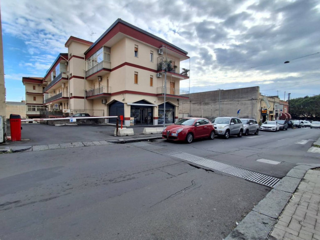 Box o garage in vendita a Catania