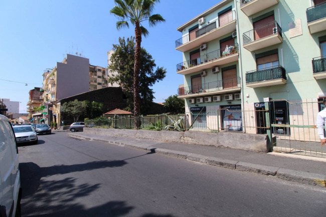 Box o garage in vendita a Catania