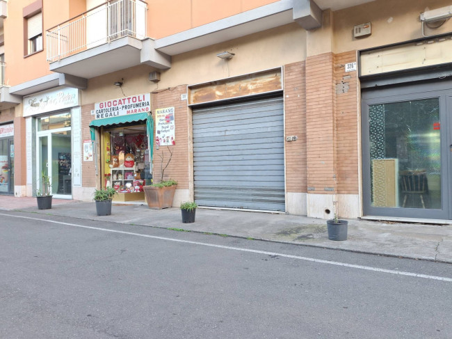 Locale commerciale in affitto a Catania
