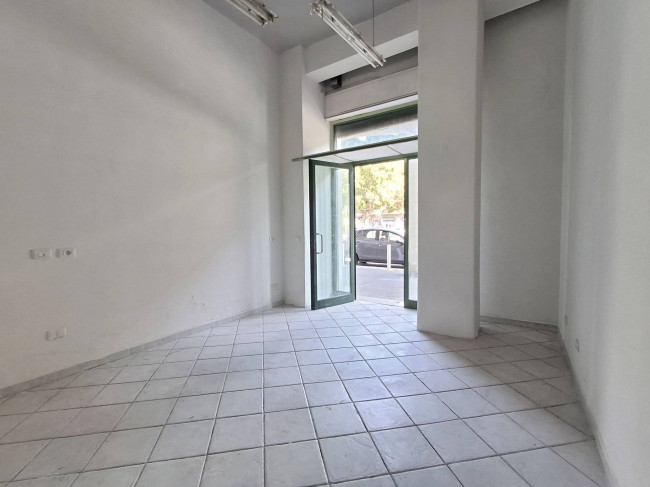 Locale commerciale in affitto a Catania