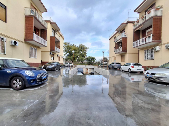 Box o garage in vendita a Sant'Agata li Battiati