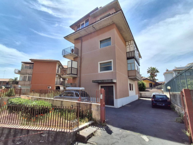 Appartamento in vendita a Tremestieri Etneo