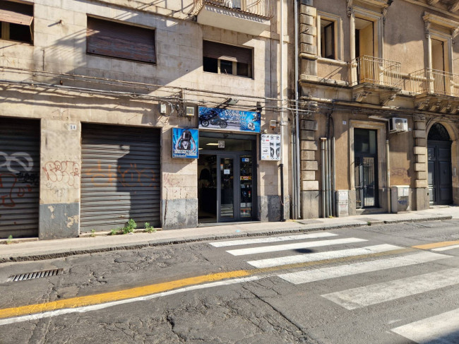 Locale commerciale in vendita a Catania