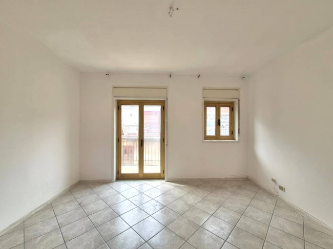 Trilocale con terrazzino in vendita a Catania