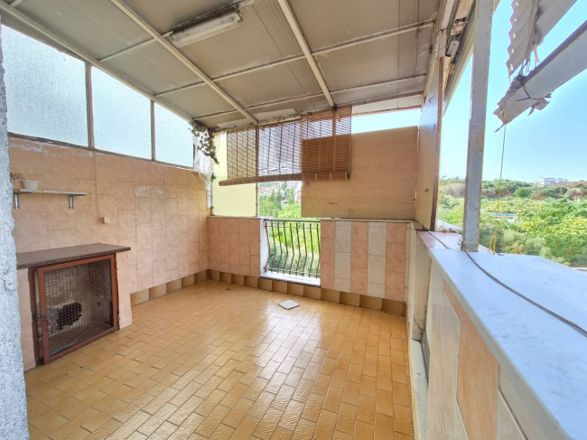 Trilocale con terrazzino in vendita a Catania