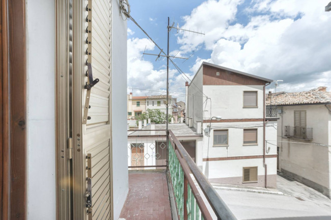 Casa semindipendente in vendita a Lama dei Peligni
