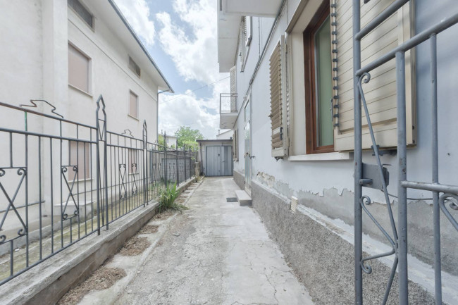 Casa semindipendente in vendita a Lama dei Peligni