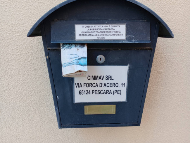 Magazzino in vendita a Pescara