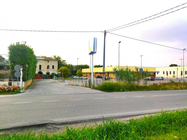 Terreno Industriale in vendita a Manoppello